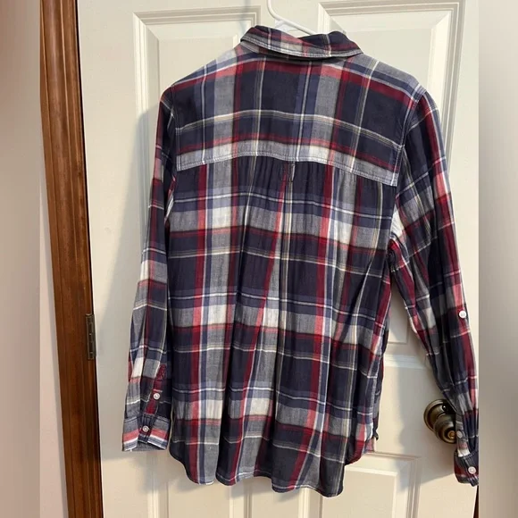 American Eagle Outfitters button down shirt - Picture 2 of 4